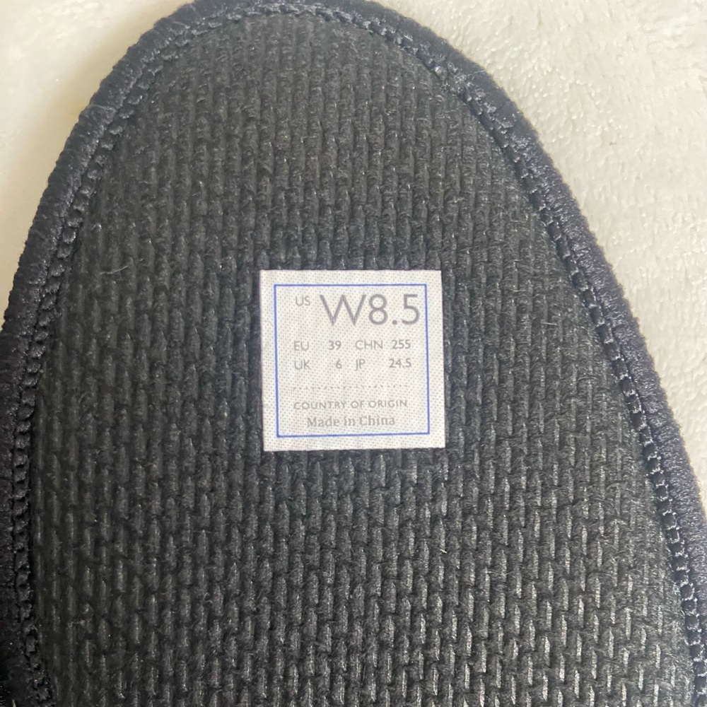 Black Rothy’s Round toe Flats 8.5 - Picture 11 of 12